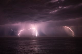 lightning strikes cape town